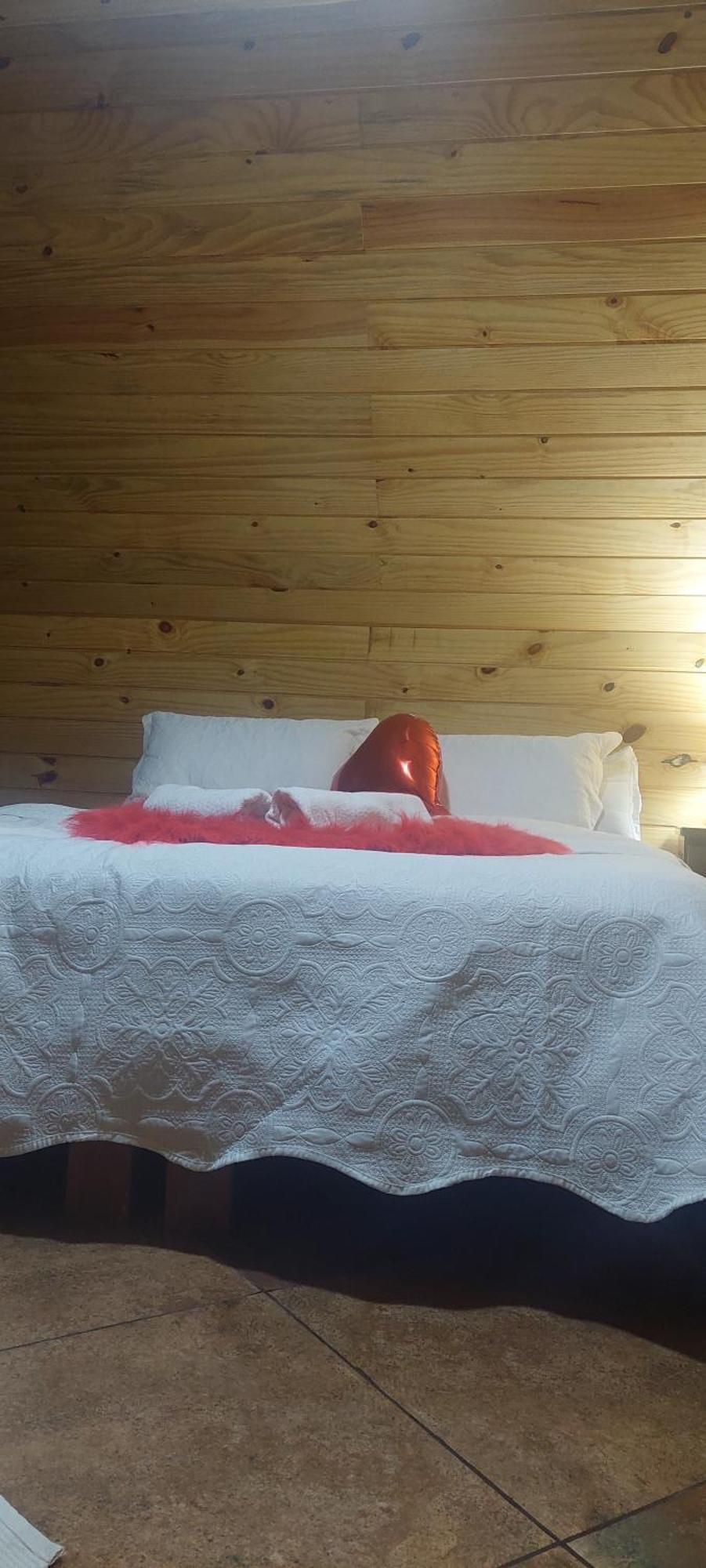 Chale Com Hidromassagem Da Vick Campsite Campos do Jordao