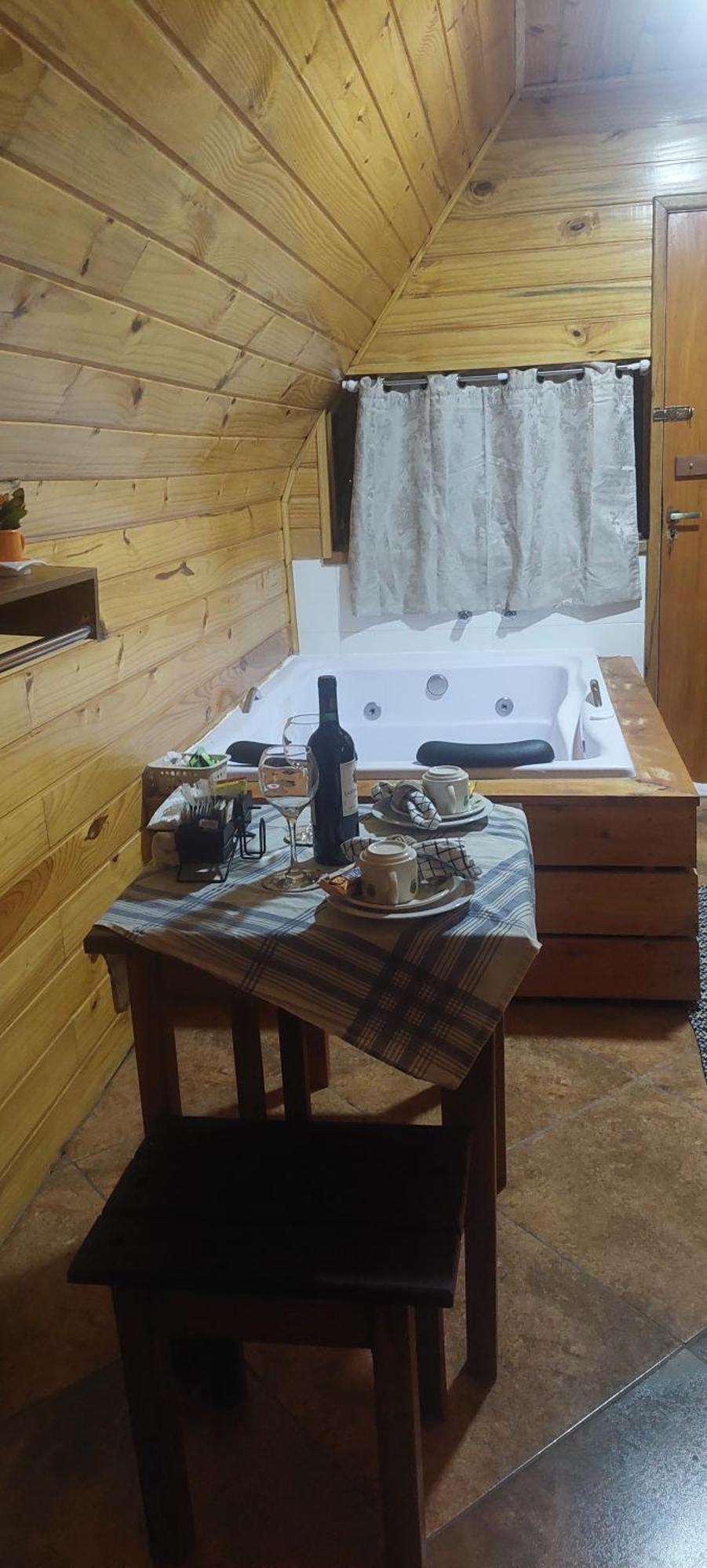Chale Com Hidromassagem Da Vick Campsite *